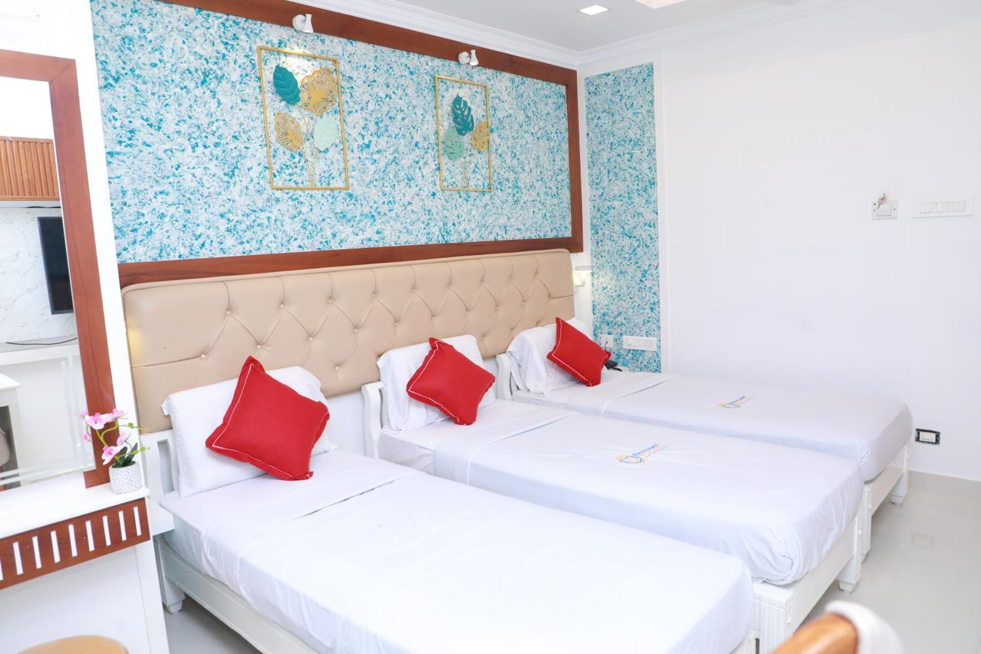 Excellency Airport Hotel Kochi Dış mekan fotoğraf