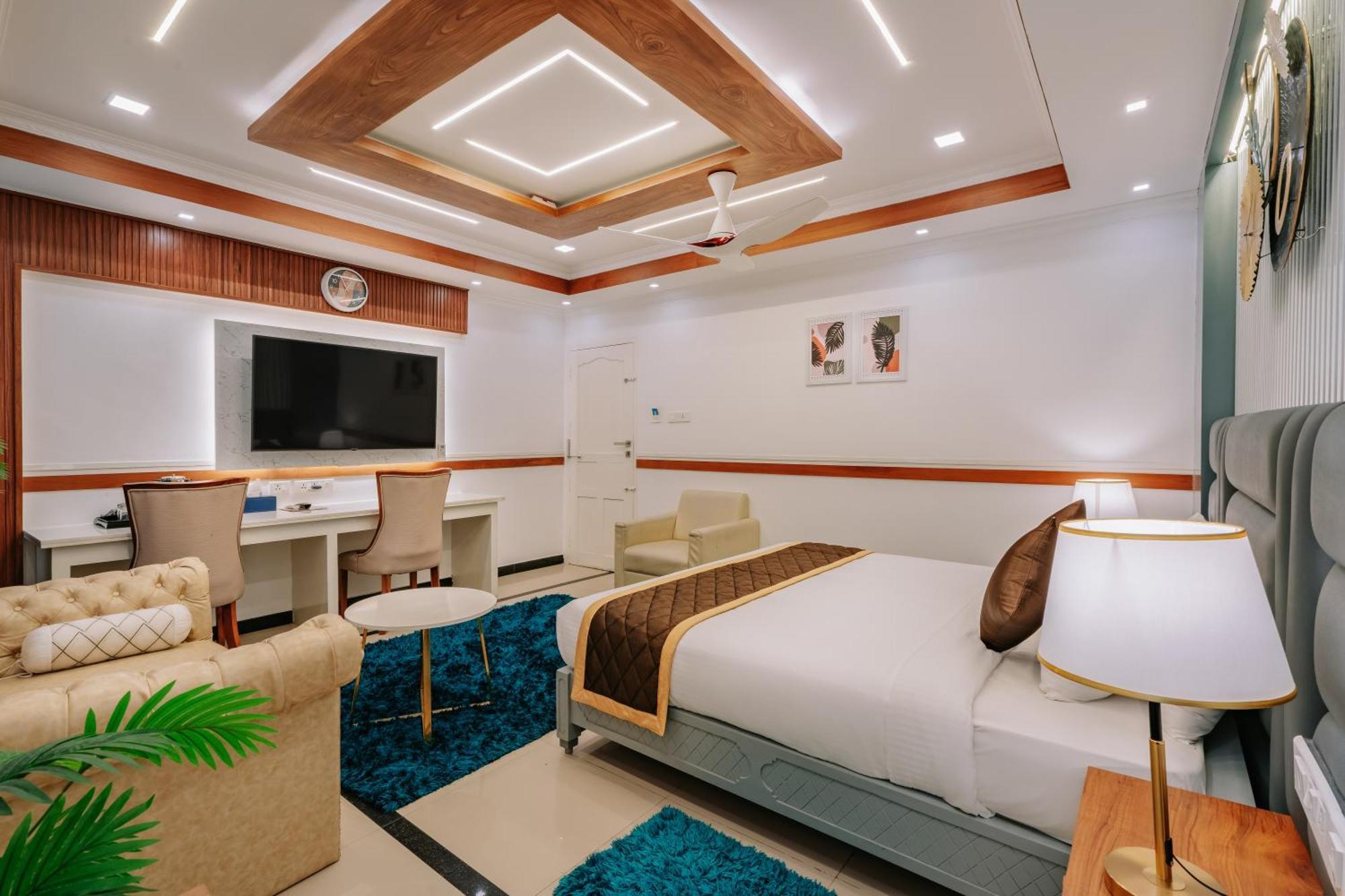 Excellency Airport Hotel Kochi Dış mekan fotoğraf